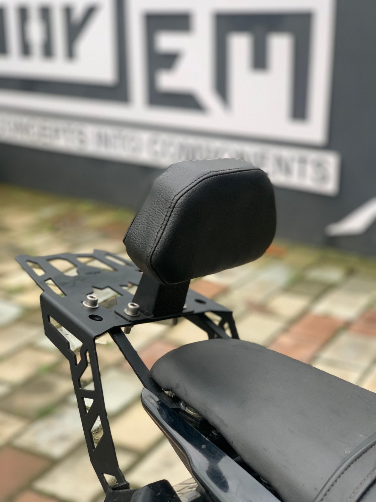 Yamaha MT 15 back rest and luggage plate combo by Jorjem, showing sturdy design and mounting features.