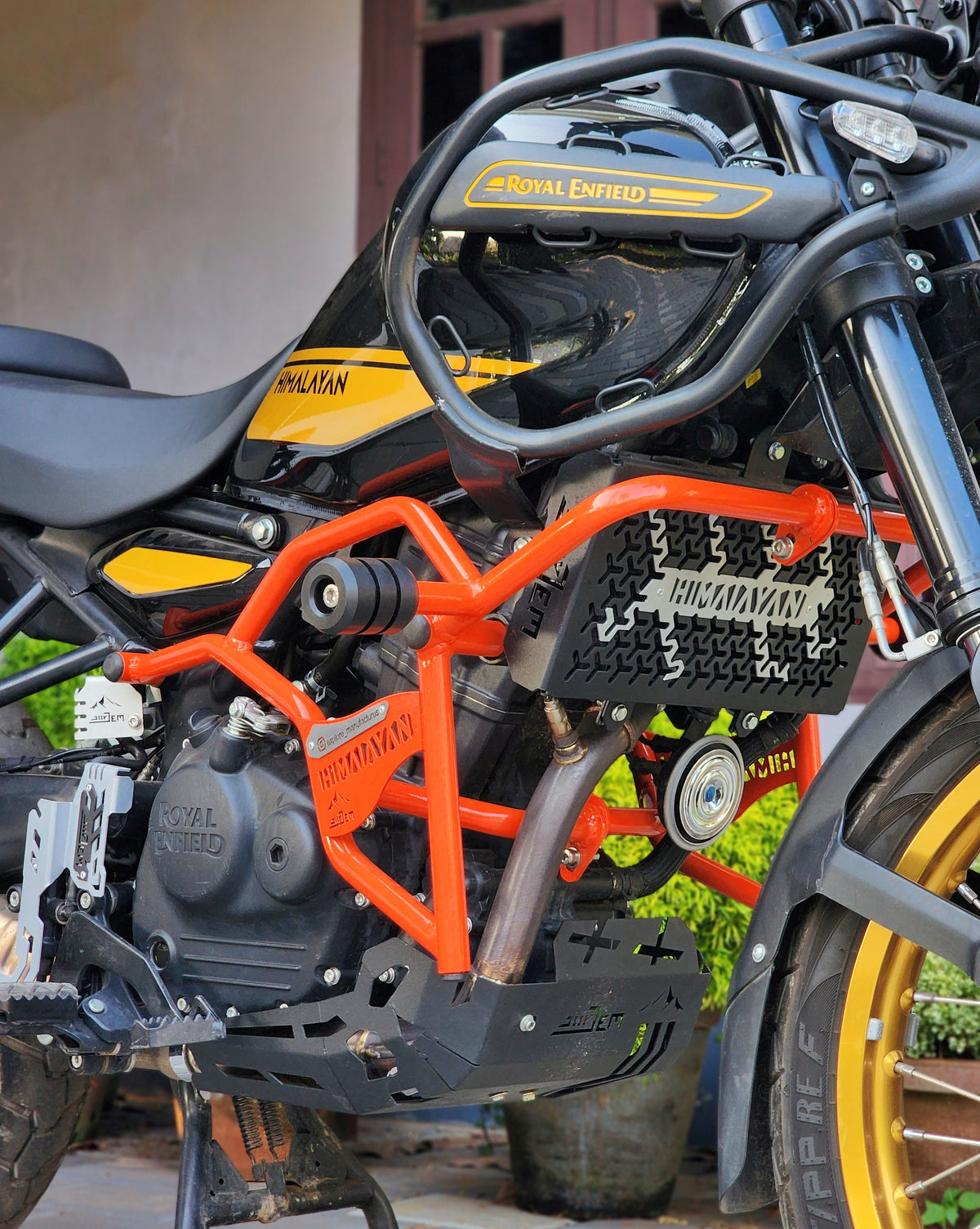 Jorjem Trail edition crash guard for Himalayan 450, showcasing durable design and protective features in black finish.