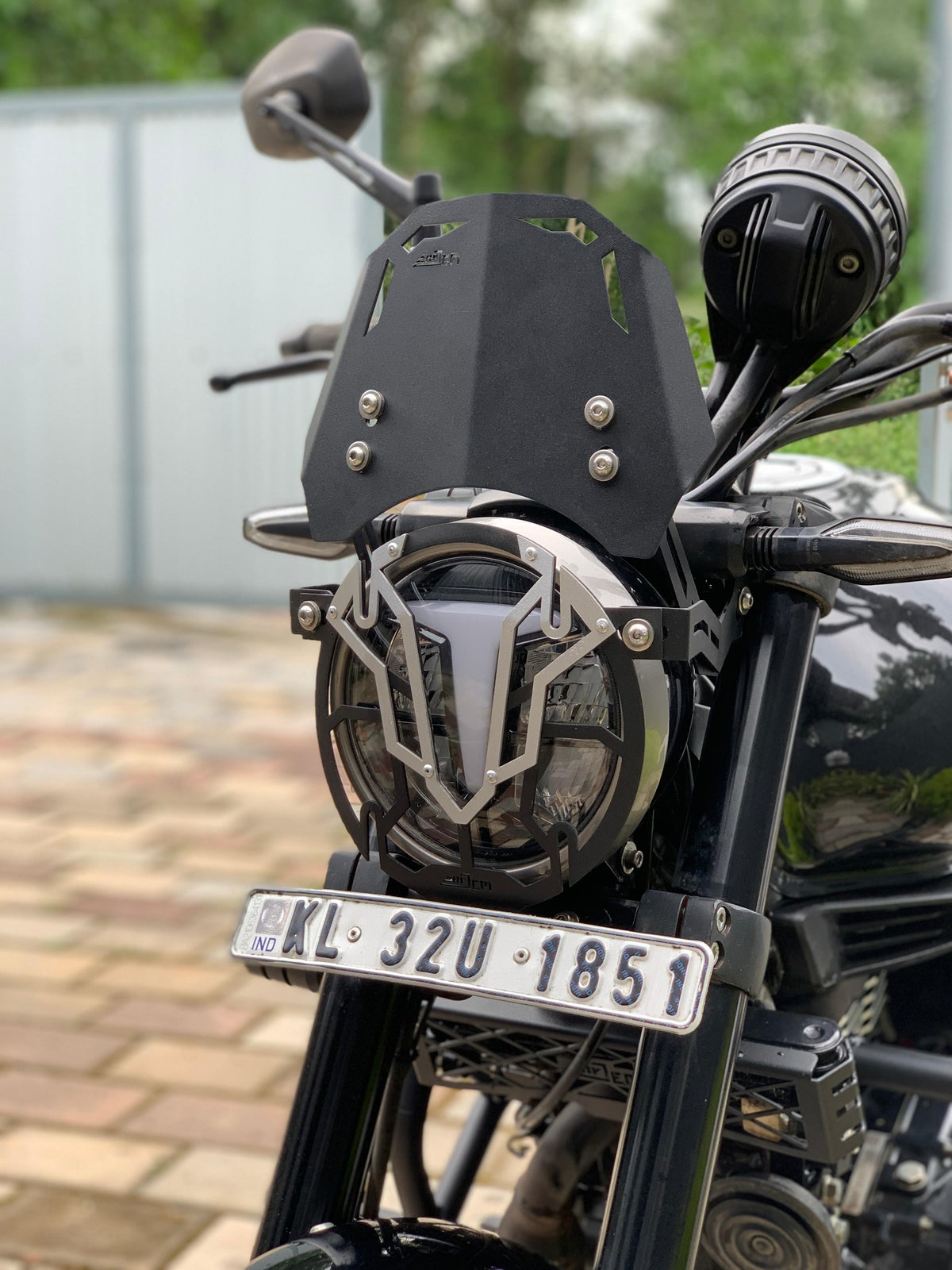 Ronin metal visor from Jorjem International Pvt Ltd, featuring a sleek, durable design with intricate detailing.