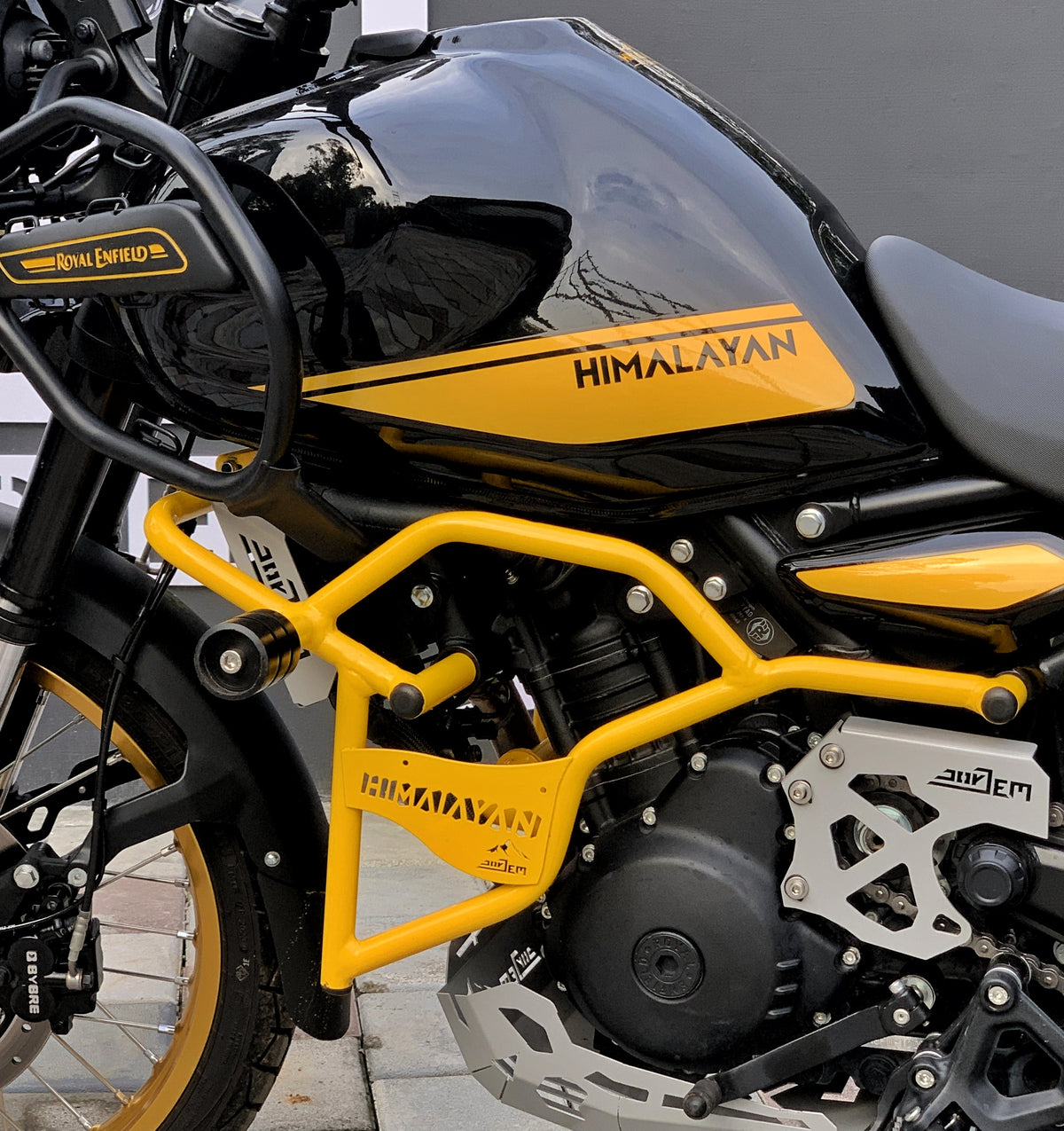 Jorjem Trail edition crash guard for Himalayan 450, showcasing rugged design and durable materials for motorcycle protection.