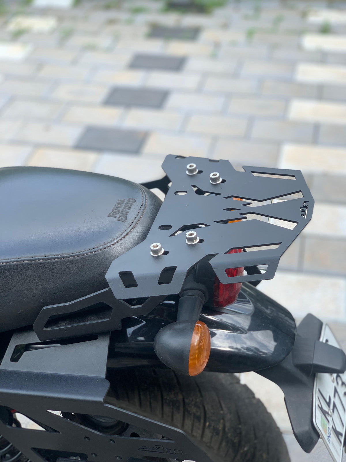 hunter 350 luggage carrier