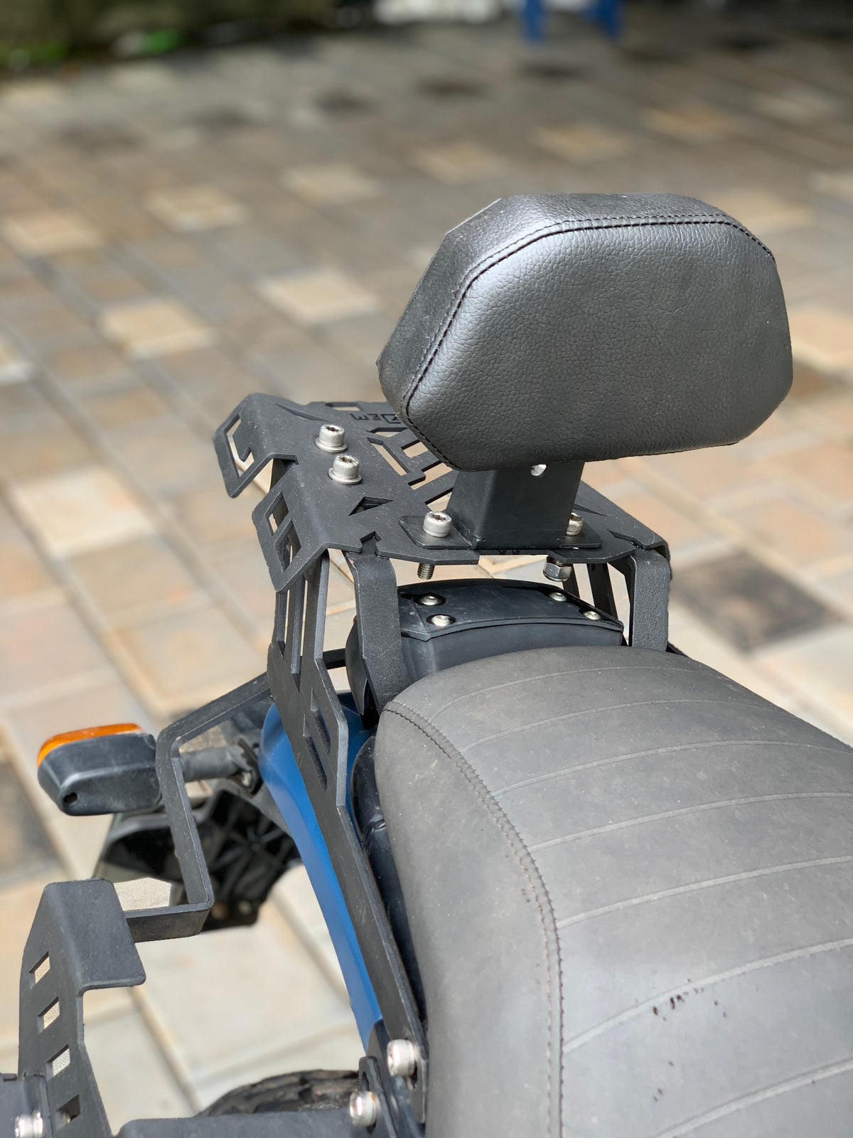 himalayan scram 411 backrest