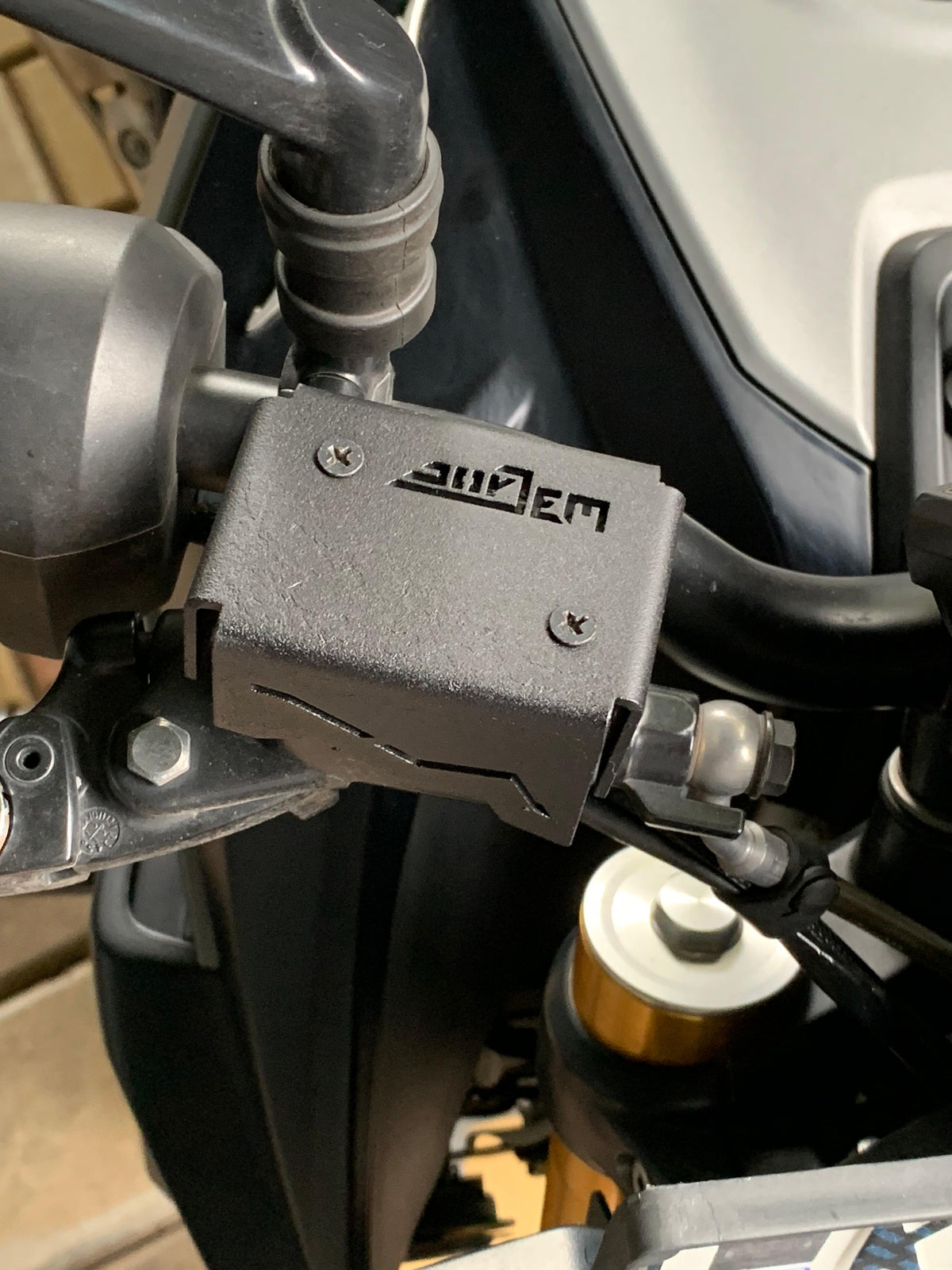 rtr 310 brake fluid cap