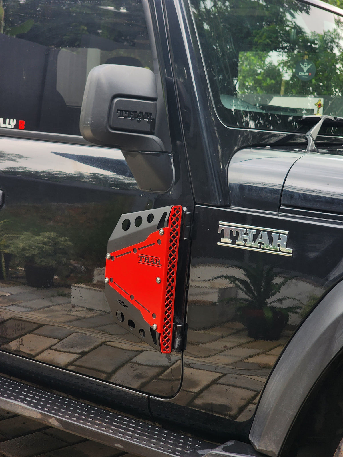 Thar 3&5 door hinge fender cover [pair of 2] - Jorjem international pvt ltd