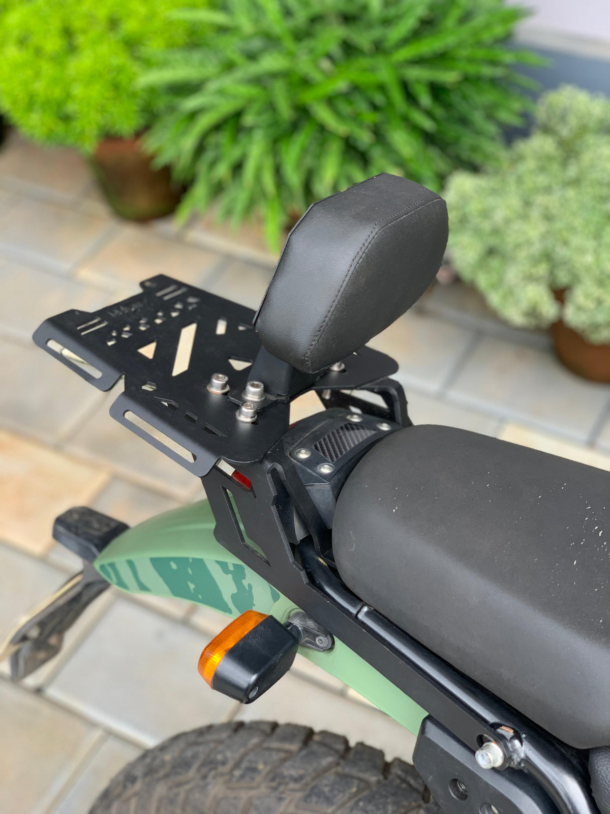 Himalayan 411  backrest - Jorjem international pvt ltd